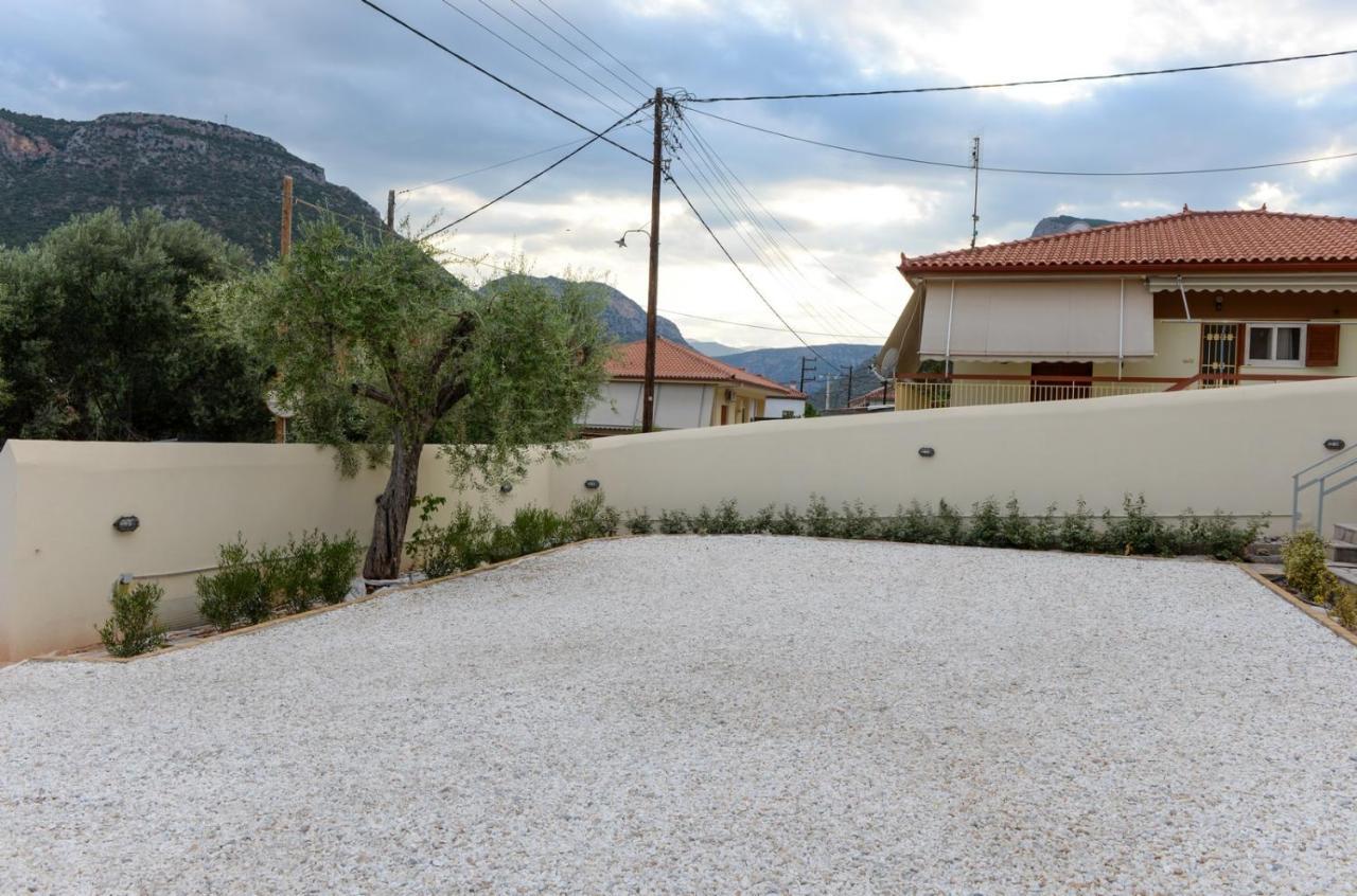 Kraka Apartments Leonídion Exterior photo